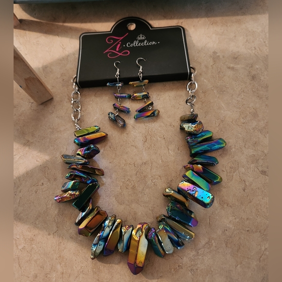 Paparazzi Charismatic ZI Collection, Oil Slick Set, NWT - Picture 2 of 6